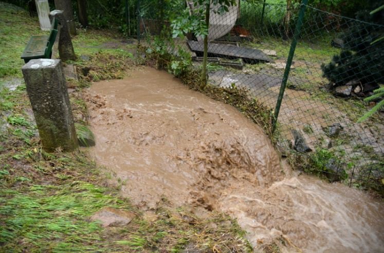 Výjezdy hasičů kvůli silným bouřkám ve Středočeském kraji. (14.6.2020)