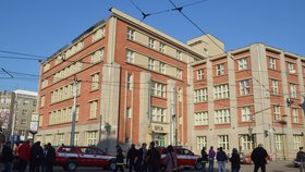 Budova nestátního zdravotnického zařízení v centru Olomouce z níž se zřítila tzv. atika