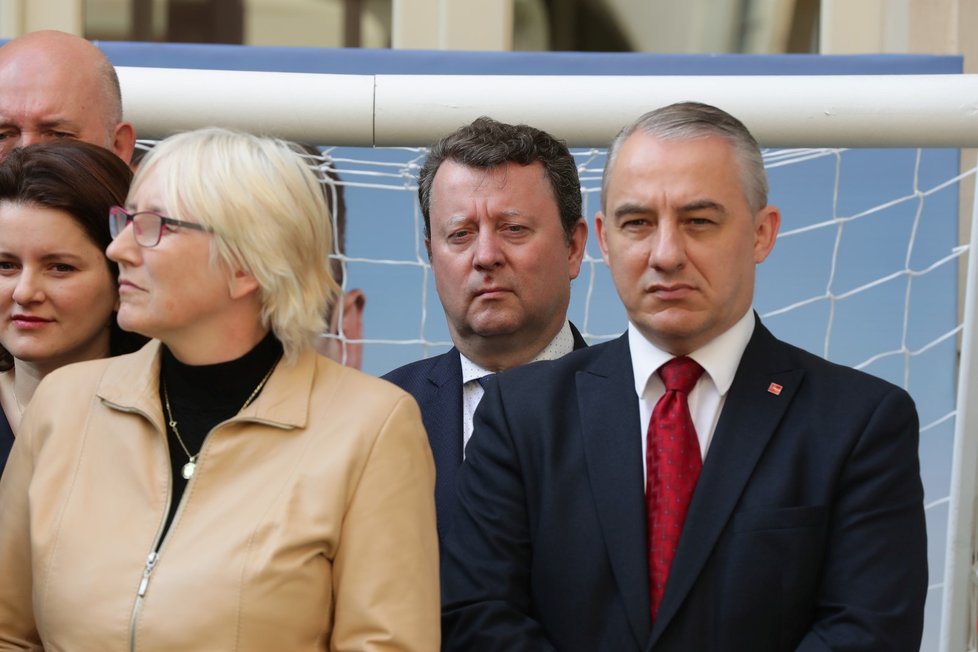 Na zahájení kampaně ČSSD dorazil také šéf odborářů Josef Středula (23. 4. 2019)