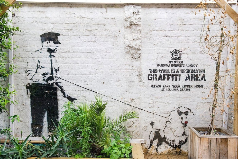 Street art v londýnské části Shoreditch Autor: Banksy