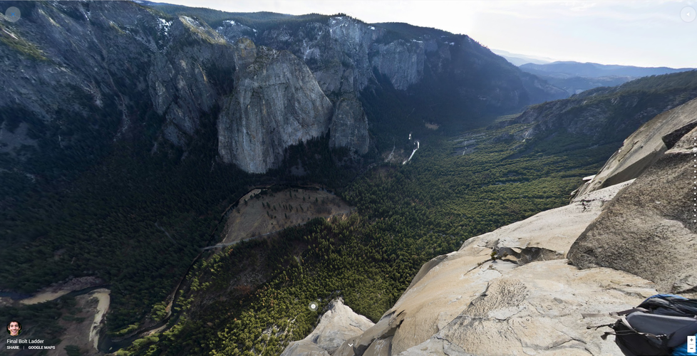 Pohled z vrchu v Yosemitském národním parku.