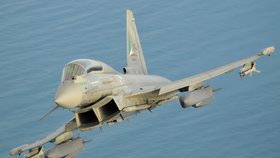 Střely Storm Shadow/SCALP na italské stíhačce Eurofighter Typhoon.