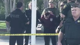 Valentýnský střelec z Floridy: Po hodině od masakru se policii vzdal.