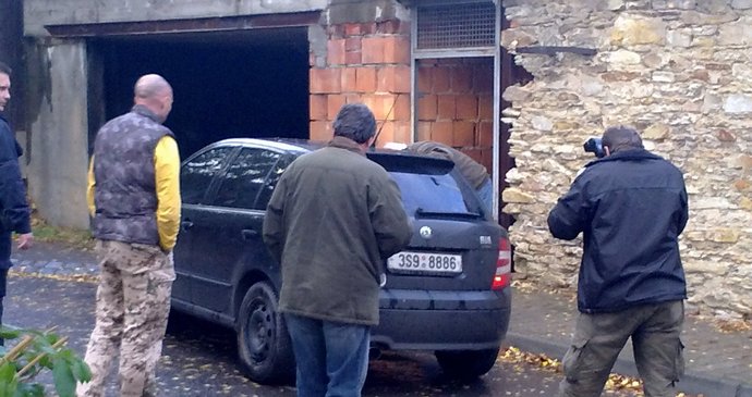 Policisté při honičce v Praze  stříleli na řidiče.