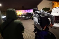 Útok u školy v Německu: Senior (81) postřelil žáka (16), pak se pokusil spáchat sebevraždu