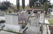 Na hřbitově v Jilešovicích je hned několik náhrobků se jménem rodiny Vitáskových. Křestní jméno Ctirad není ale uvedeno na žádném...