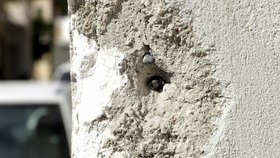 Stopy po kulkách jsou doslova všude