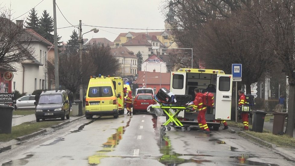 Šílený střelec zabil v Uherském Brodu osm lidí. Sám se pak zastřelil.