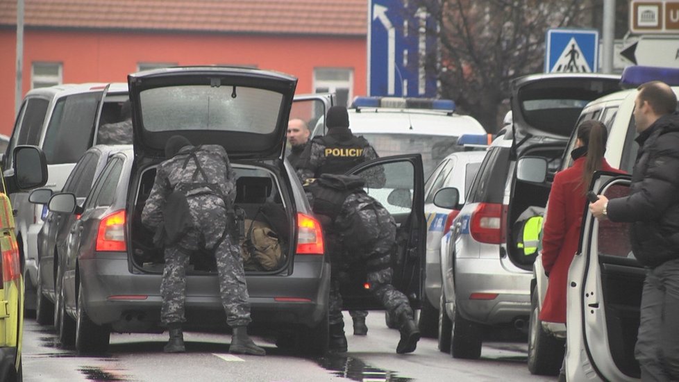 Šílený střelec zabil v Uherském Brodu osm lidí. Sám se pak zastřelil.