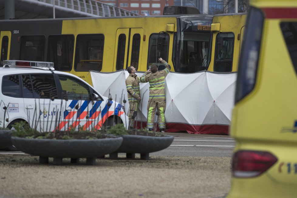 Nejméně jednu oběť si vyžádala střelba v nizozemském Utrechtu. (18.3.2019)