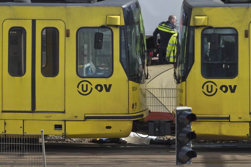 Nejméně jednu oběť si vyžádala střelba v nizozemském Utrechtu. (18.3.2019)