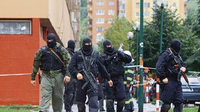 Slovenští policisté: Zbabělci, nebo hrdinové?