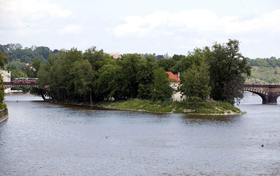 Střelecký ostrov je od nepaměti oblíbené místo Pražanů, kde tráví svůj volný čas