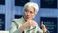 Střet názorůProblémy, které trápíeurozónu, se změnilyz akutních na chronické.Na Světovém ekonomickémfóru v Davosu to řekl šéfbritské banky BarclaysBob Diamond. Proti tomuse ale ohradila francouzskáministryně hospodářstvíChristine Lagardeová. Ta jenaopak přesvědčena, že eurose přes největší potíže užpřeneslo. Fórum v Davosu,které včera skončilo,se zabývalo i situací v Egyptě.