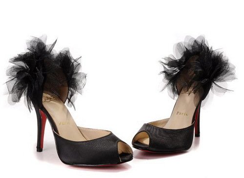 Luxusní střevíce značky Louboutin