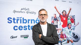 Sakra, co dělá? Nový dokument o Euru 96 dává vzpomenout na Poborského slavný lob i atmosféru devadesátek Sakra, co dělá? Nový dokument o Euru 96 dává vzpomenout na Poborského slavný lob i atmosféru devadesátek