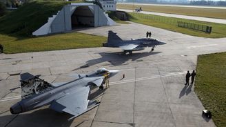 Gripeny, nebo F-16. Slovensko hledá náhradu za sovětské stíhačky