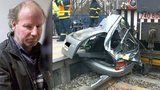 Opilý strojvůdce zabil 2 lidi: S lokomotivou boural už podruhé