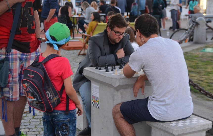Ve Stromovousovi si můžete zahrát například šachy.