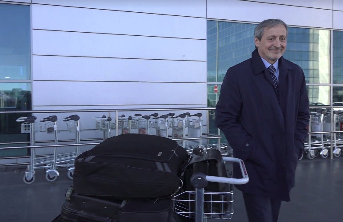 Martin Stropnický na letišti před cestou do Izraele, kde se bude působit jako velvyslanec. (31.10.2018)