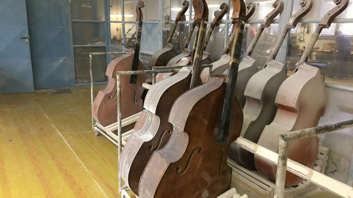 Jak se vyráběly nástroje v Lubské továrně Strunal Schönbach