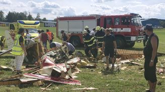 Na Prachaticku spadlo letadlo, pilot zemřel. Letecký den byl zrušen