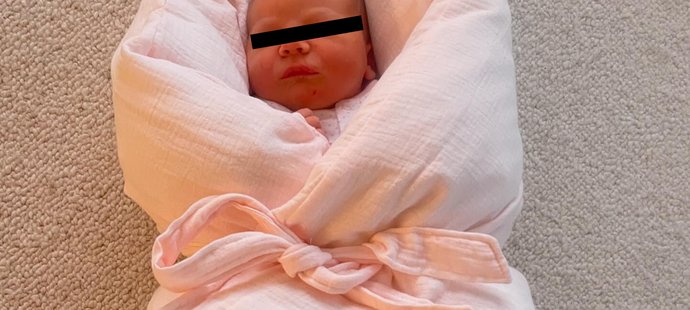 Na svět přivedla malou Josefínu