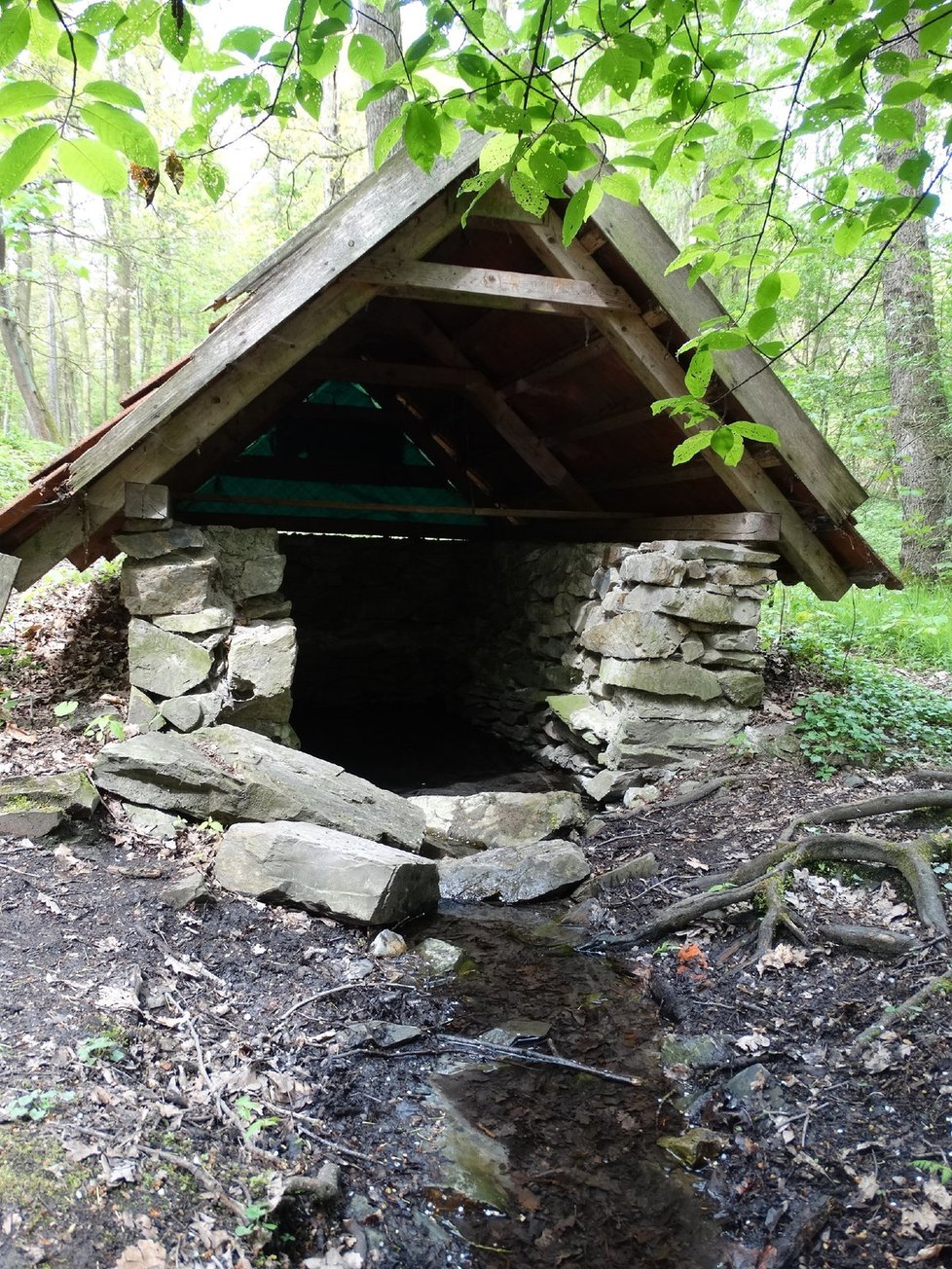 Květnická studánka 