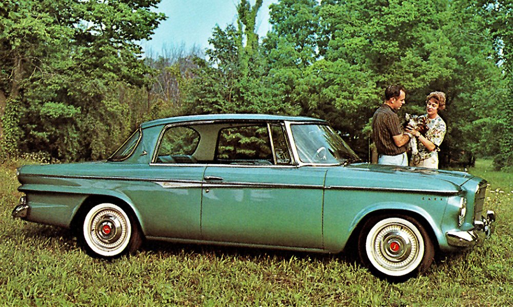 Modely Lark druhé generace (1962 a 1963) s rozvorem 2 870 mm přepracoval designer Brooks Stevens do modernější podoby.