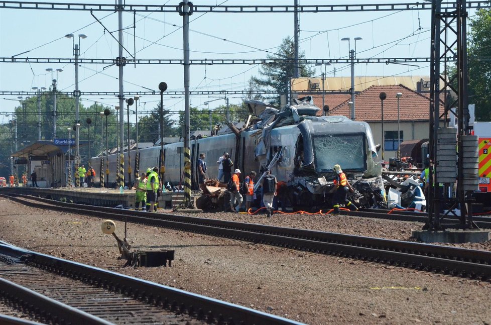 Tragická nehoda pendolina ve Studence (22.7.2015)