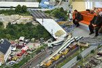 Při železničním neštěstí ve Studénce 8. 8. 2008 zemřelo osm lidí a dalších skoro sto bylo zraněno. Podle soudu za neštěstí nikdo nemůže.