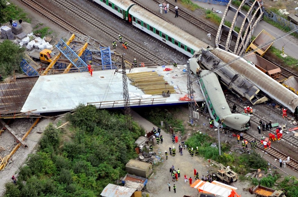 K vlakovém neštěstí u Studénky došlo 8. srpna 2008. Zemřelo při něm osm lidí a další takřka stovka cestujících byla zraněna.