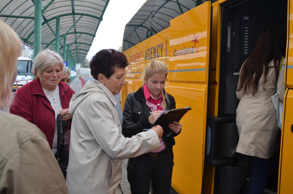 Žluté autobusy Student Agency spadají od roku 2015 pod RegioJet