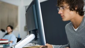 Výuka počítačů na základní škole se změní. (ilustrační foto)
