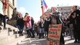 V Praze se na několika místech sešly stovky stávkujících studentů. Demonstrací #VyjdiVen hájili ústavní hodnoty proti Babišovi a Zemanovi