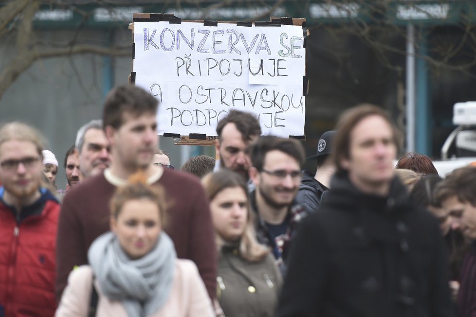 Studenti po celé České republice protestovali za ústavní hodnoty.