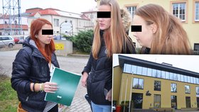 Smrtí mladé dívky (21) téměř skončil maturitní ples, který se konal v Třeboni. Nešťastnice vypila kolu, do které ji někdo nalil kyselinu. Druhá žena (33) otrávený koktejl vyplivla.