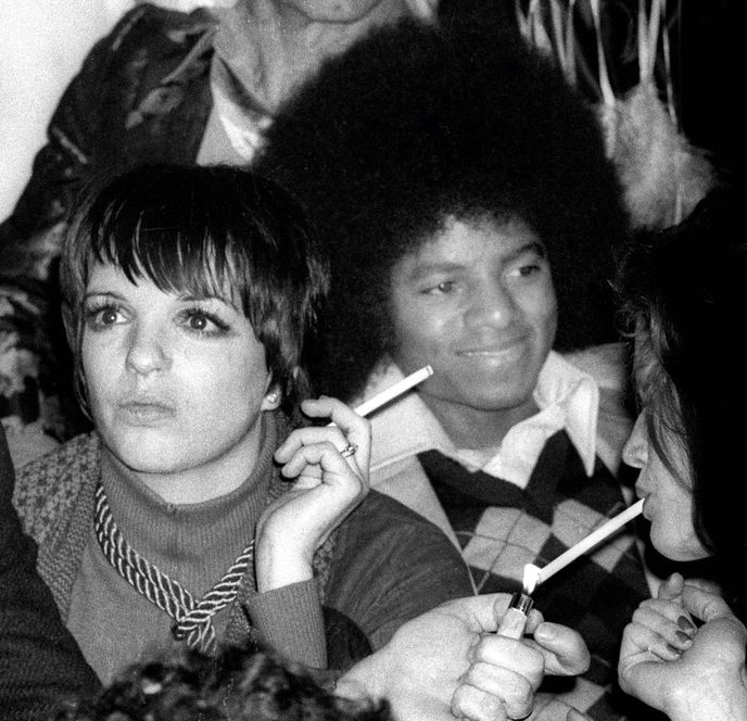 Liza Minnelli a Michael Jackson Liza Minnelli a Michael Jackson