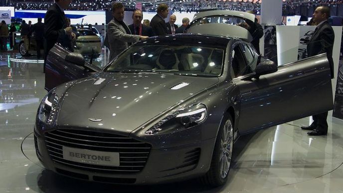 Studio Bertone spolupracovalo také se značkou Aston Martin