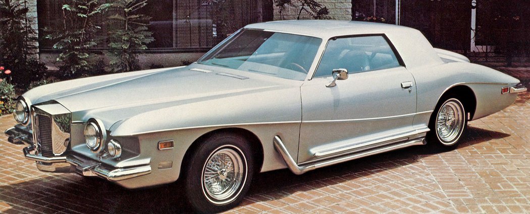 Stutz Blackhawk IV (1974)