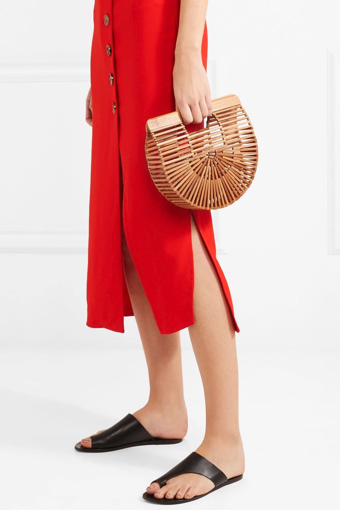 Kabelka, Cult Gaia, 165 eur, Net-a-porter.com Kabelka, Cult Gaia, 165 eur, Net-a-porter.com