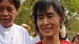 Su Ťij během návštěvy volební místnosti