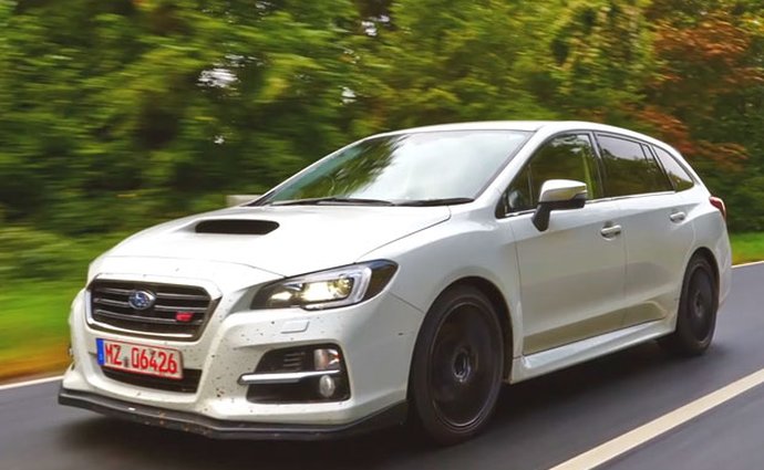 Subaru láká na příchod ostrého kombi Levorg STI