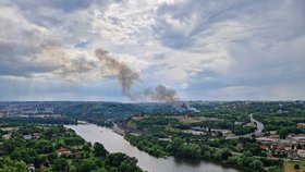 Na střelnici v Suchdole vypukl požár. (16. červen 2023)