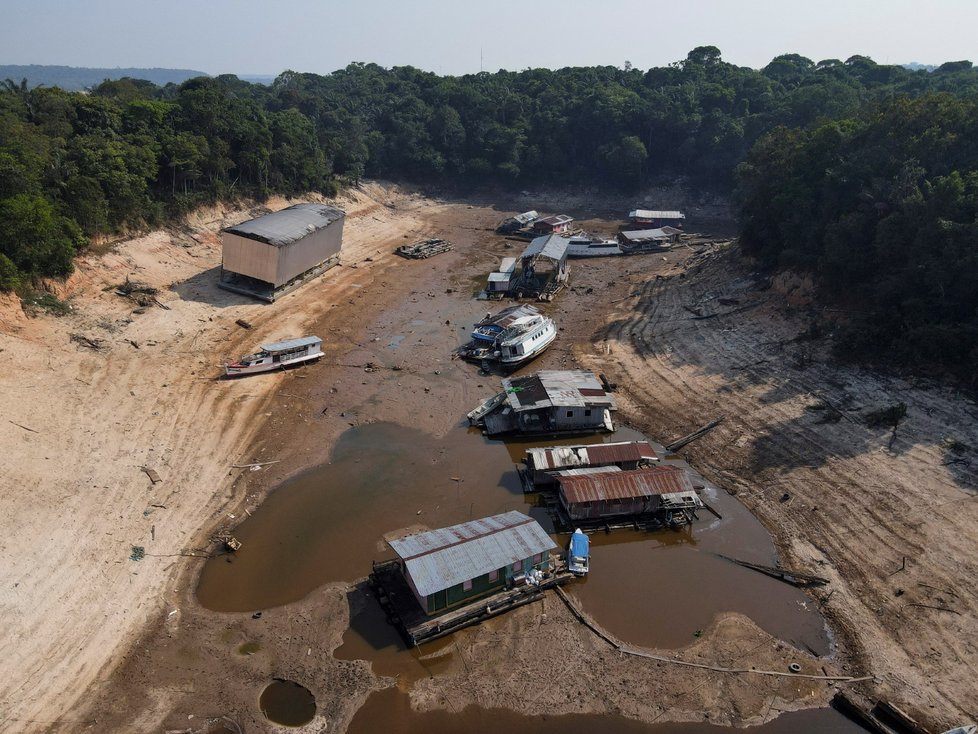 Extrémní sucho v brazilské Amazonii (29.9.2023)