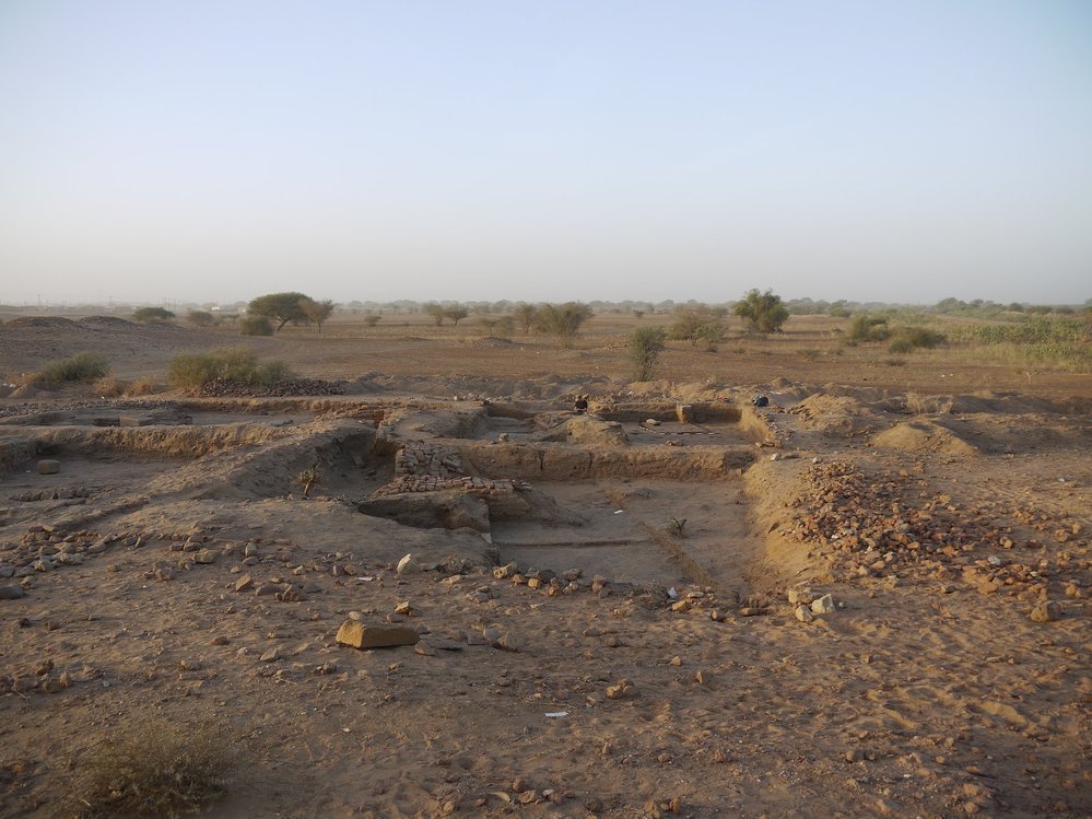 Zkoumaná část archeologické lokality Wad Ben Naga