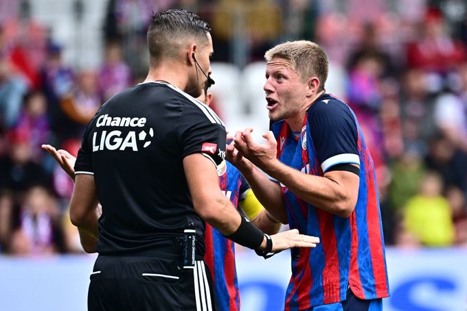 ONLINE: Plzeň - Olomouc 1:2. Trefil se Tkáč a vrátil vedení Sigmě. Červ zahodil penaltu! ONLINE: Plzeň - Olomouc 1:2. Trefil se Tkáč a vrátil vedení Sigmě. Červ zahodil penaltu!