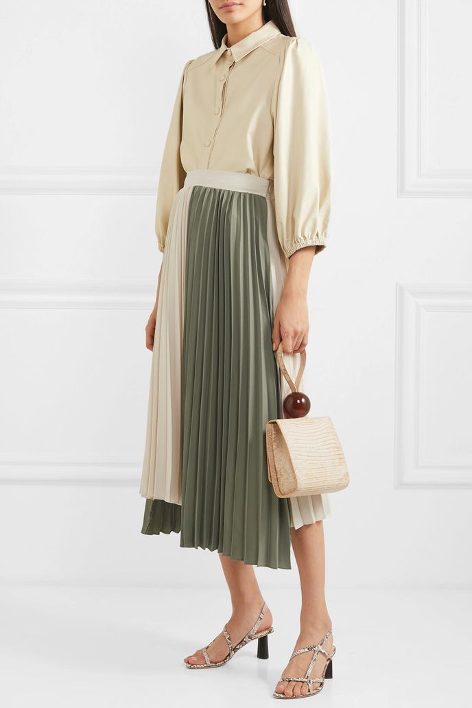 Frankie Shop, 180 eur, prodává Net-a-Porter.com