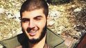 Syn bratrance syrského prezidenta Sulejman Asad, který zavraždil vysokého důstojníka armády.