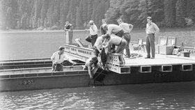 19. června 1964 začala akce Neptun. Tehdy byly z Prahy na Šumavu převezli příslučníci StB bedny, které měly obsahovat údajné nacistické dokumenty. Vyloveny byly v červenci a vyvolaly mezinárodní rozruch.